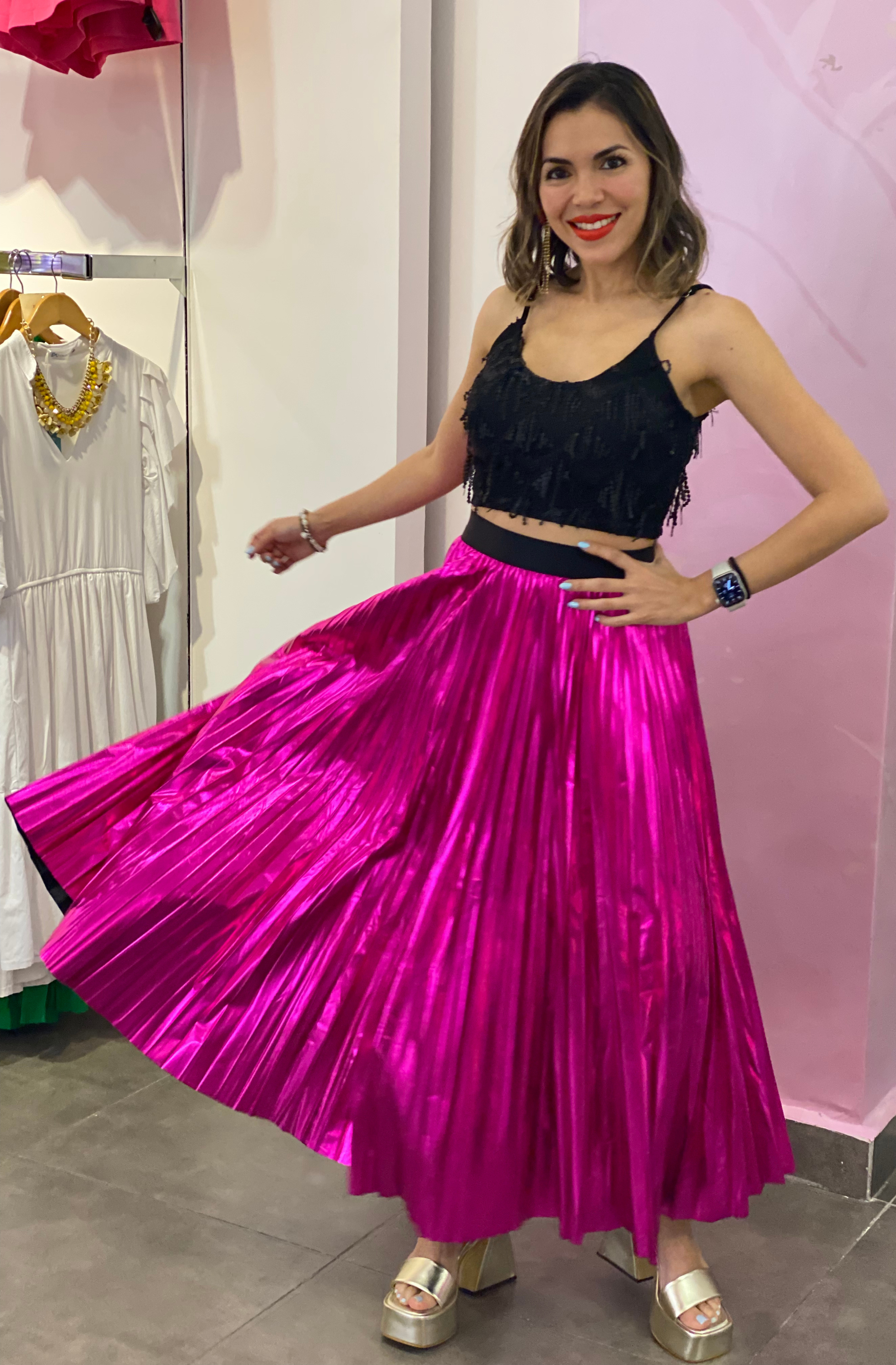 FALDA PLISADA ESTILO MIDI
