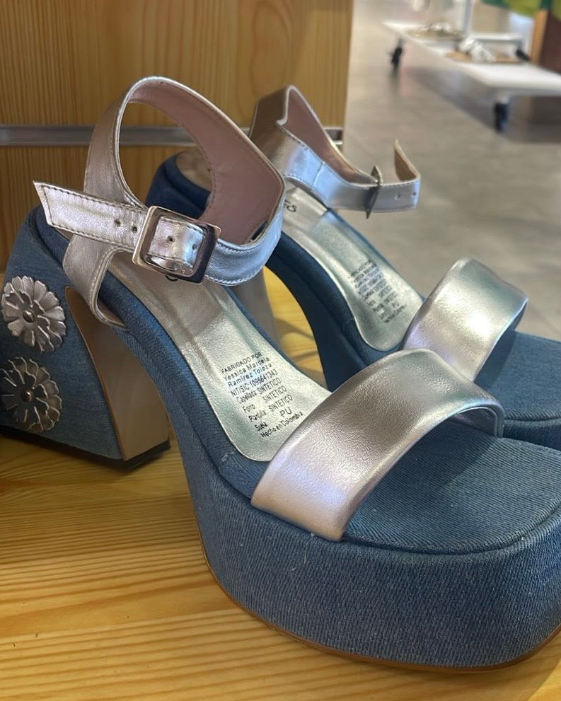 SANDALIAS ALTAS CASUAL DE TACON MODELO ORTENCIA