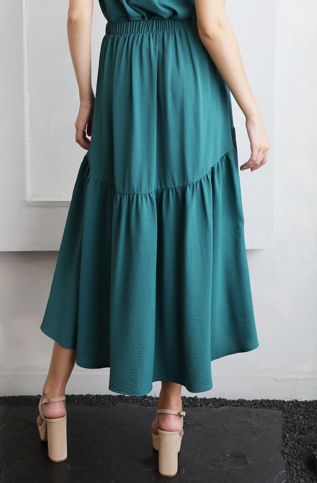 Falda High Low Verde