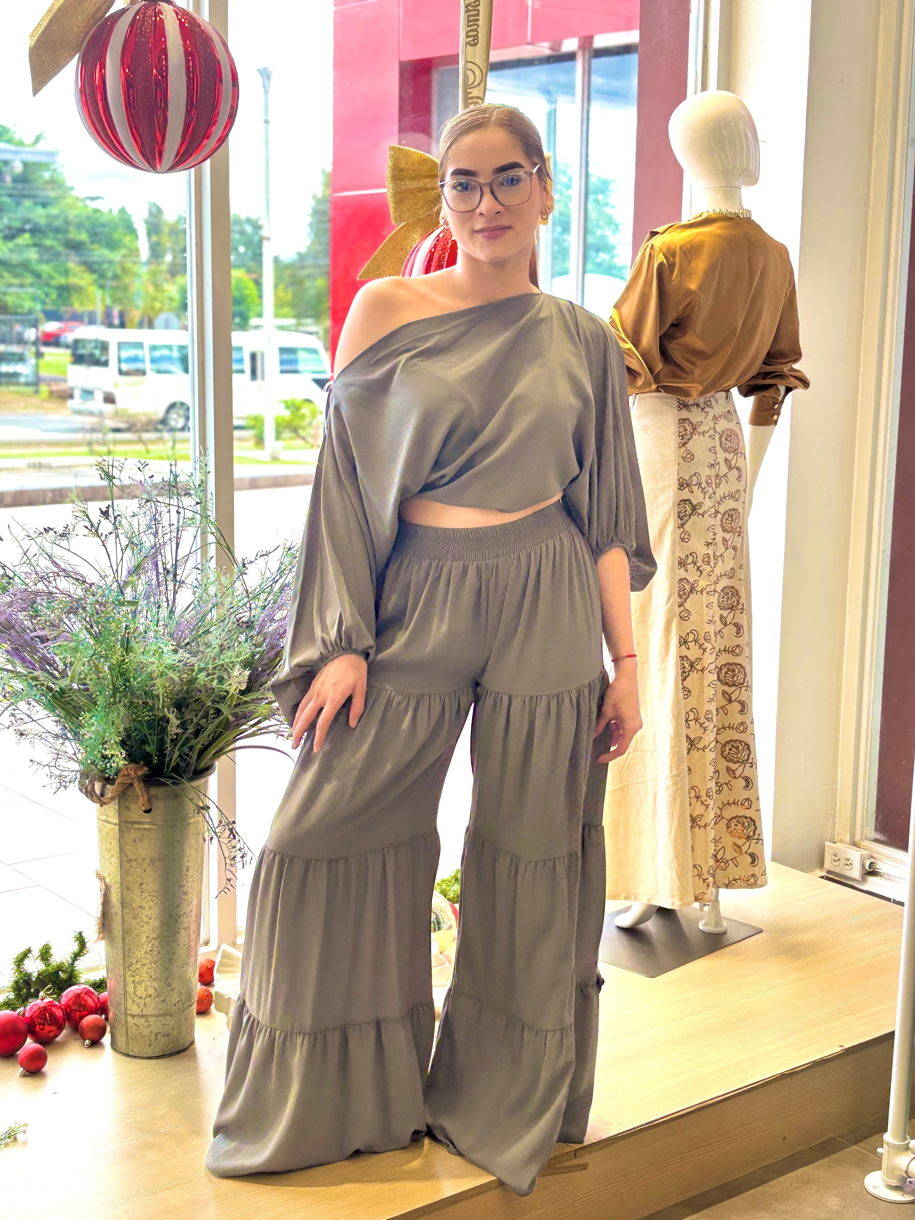 FLUID TIER ESSENCE PANTS