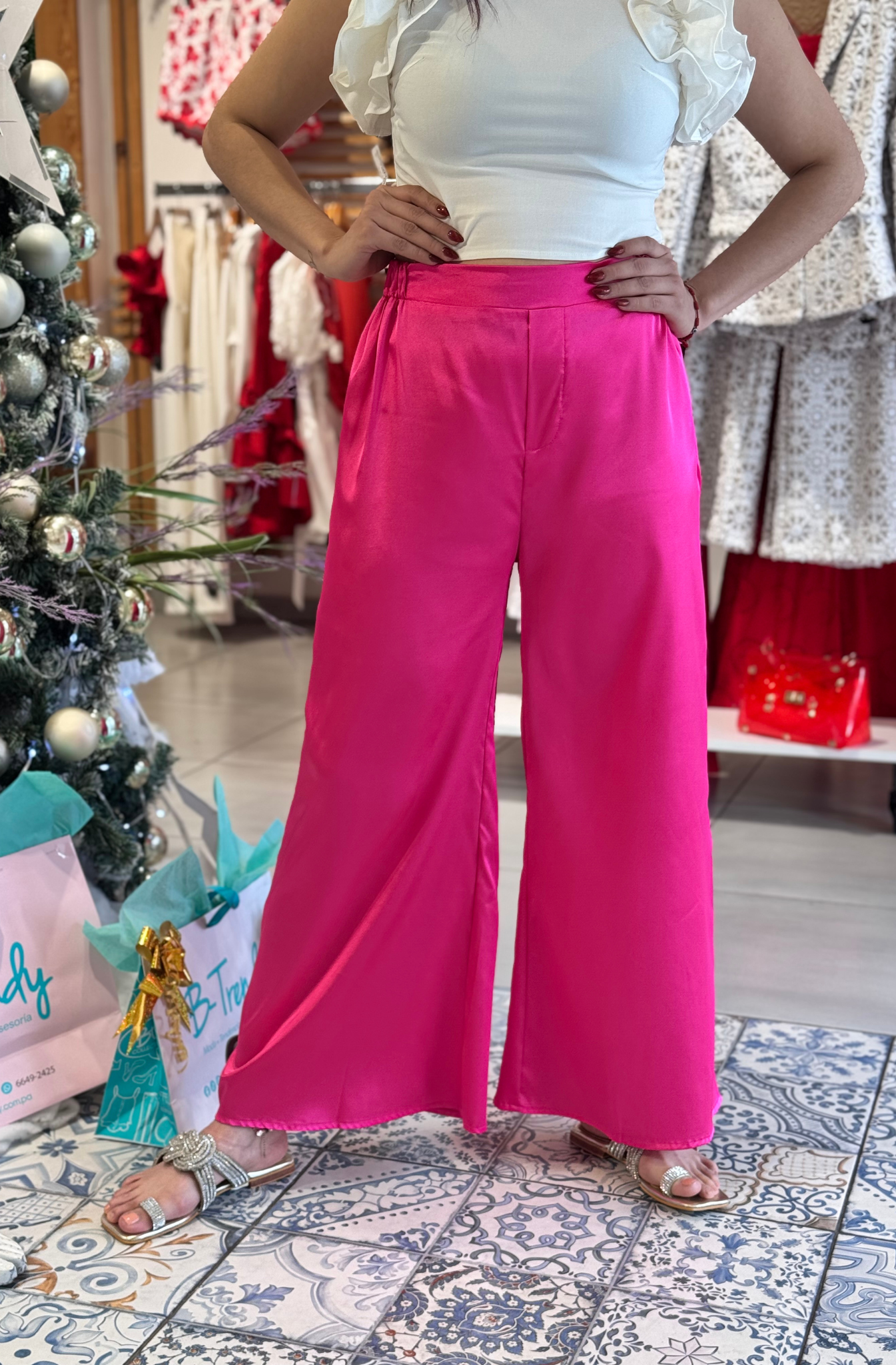 PALAZZO DE TELA SATINADA CON DETALLE DE STRETCH