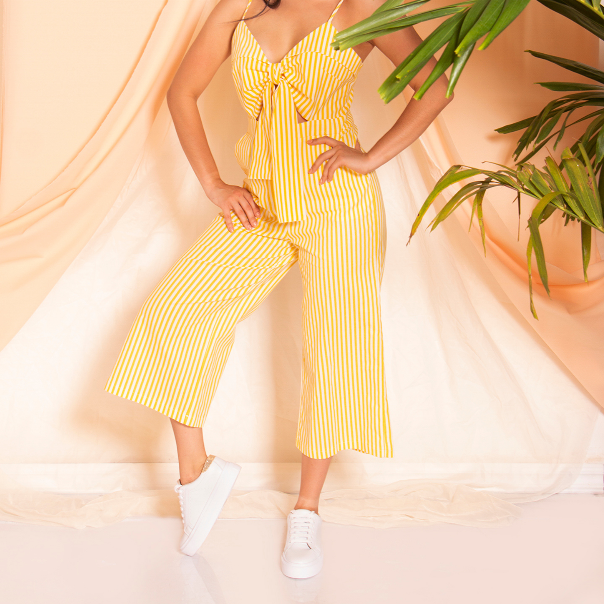 JUMPSUIT CON ESTAMPADO A RAYAS