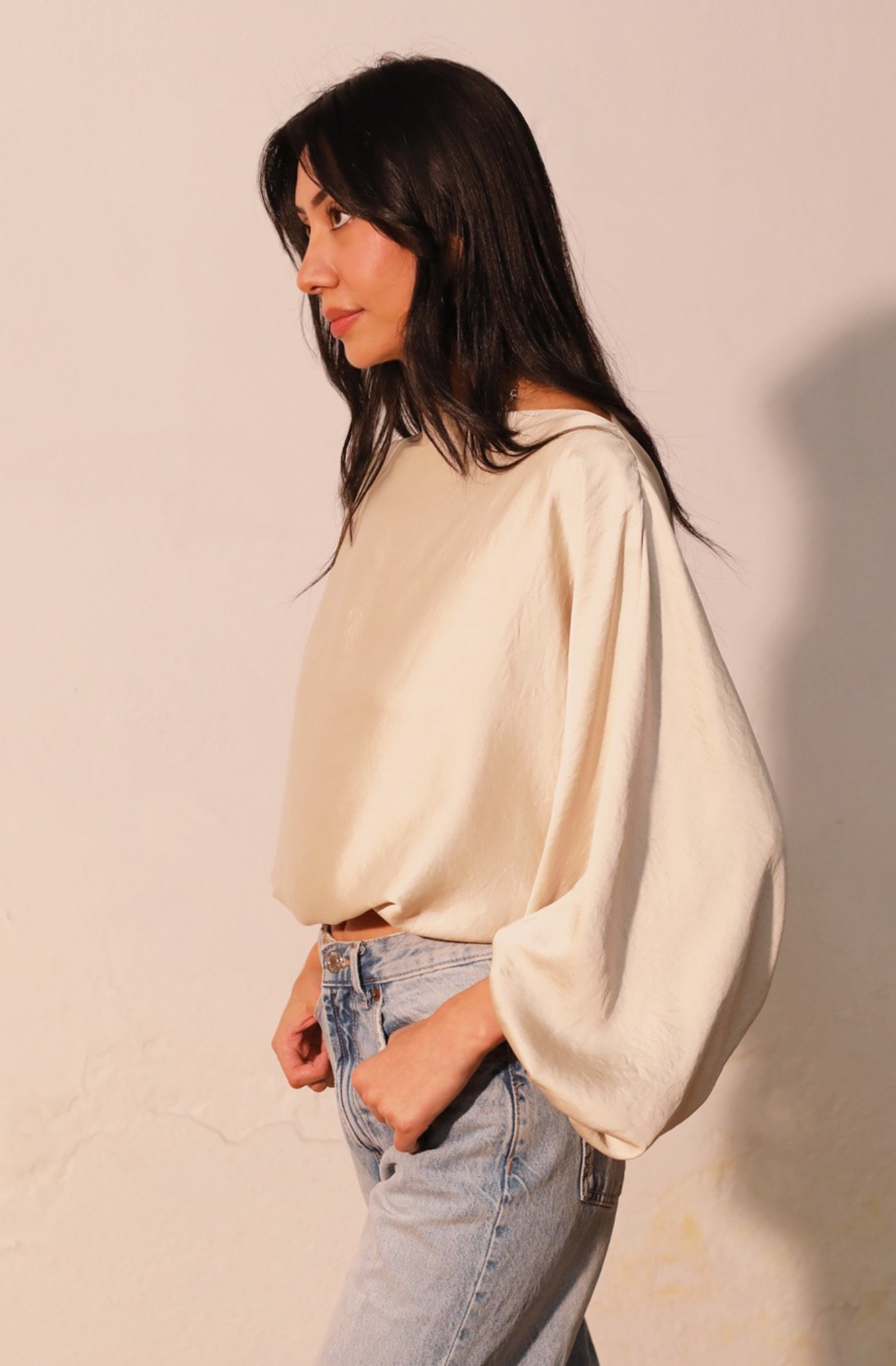 Blusa Oversize Nude con Mangas