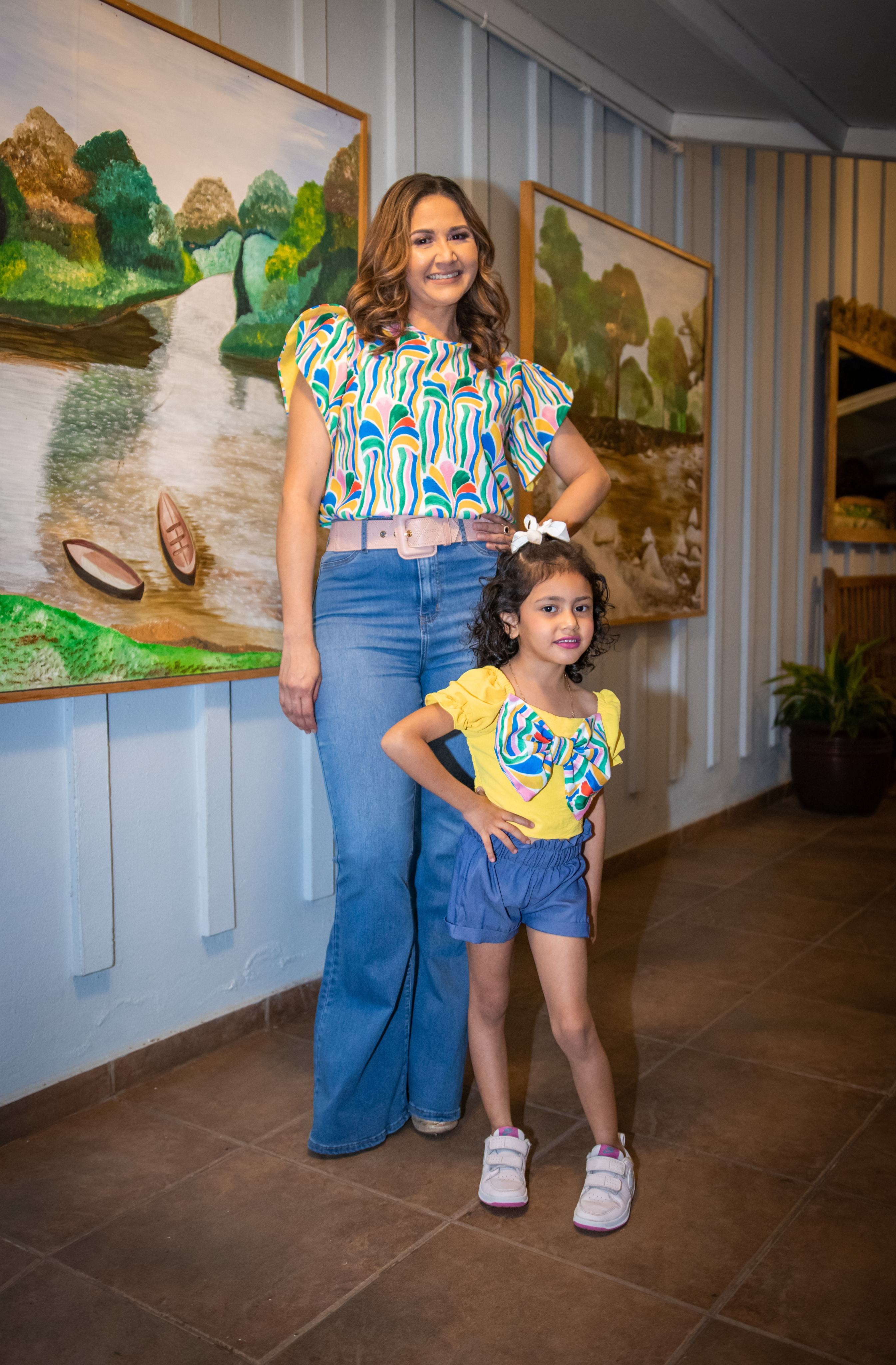 CROP TOP PARA NIÑA CON LAZO Y FRUNCIDO