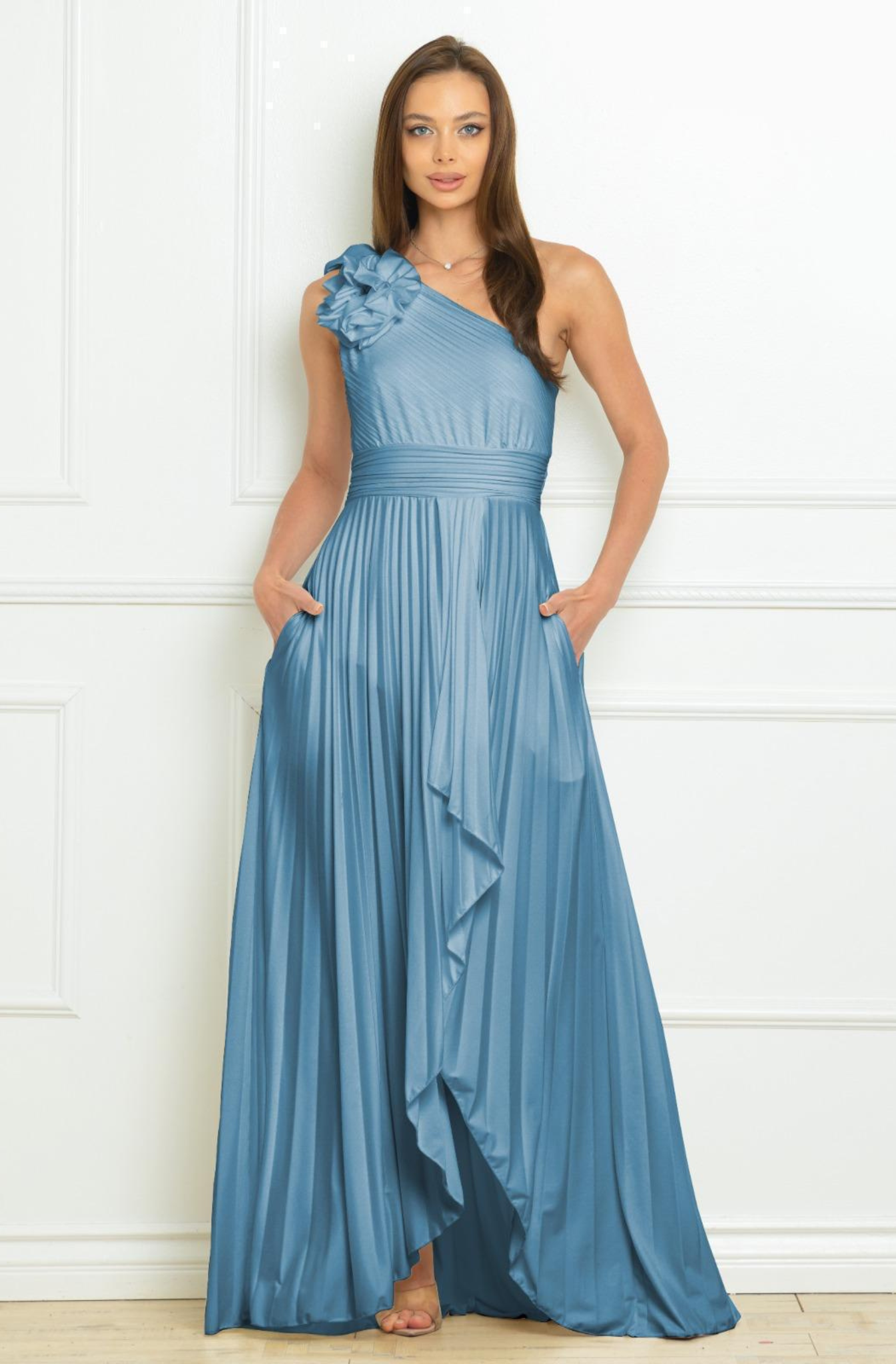 Vestido One Shoulder Eterna