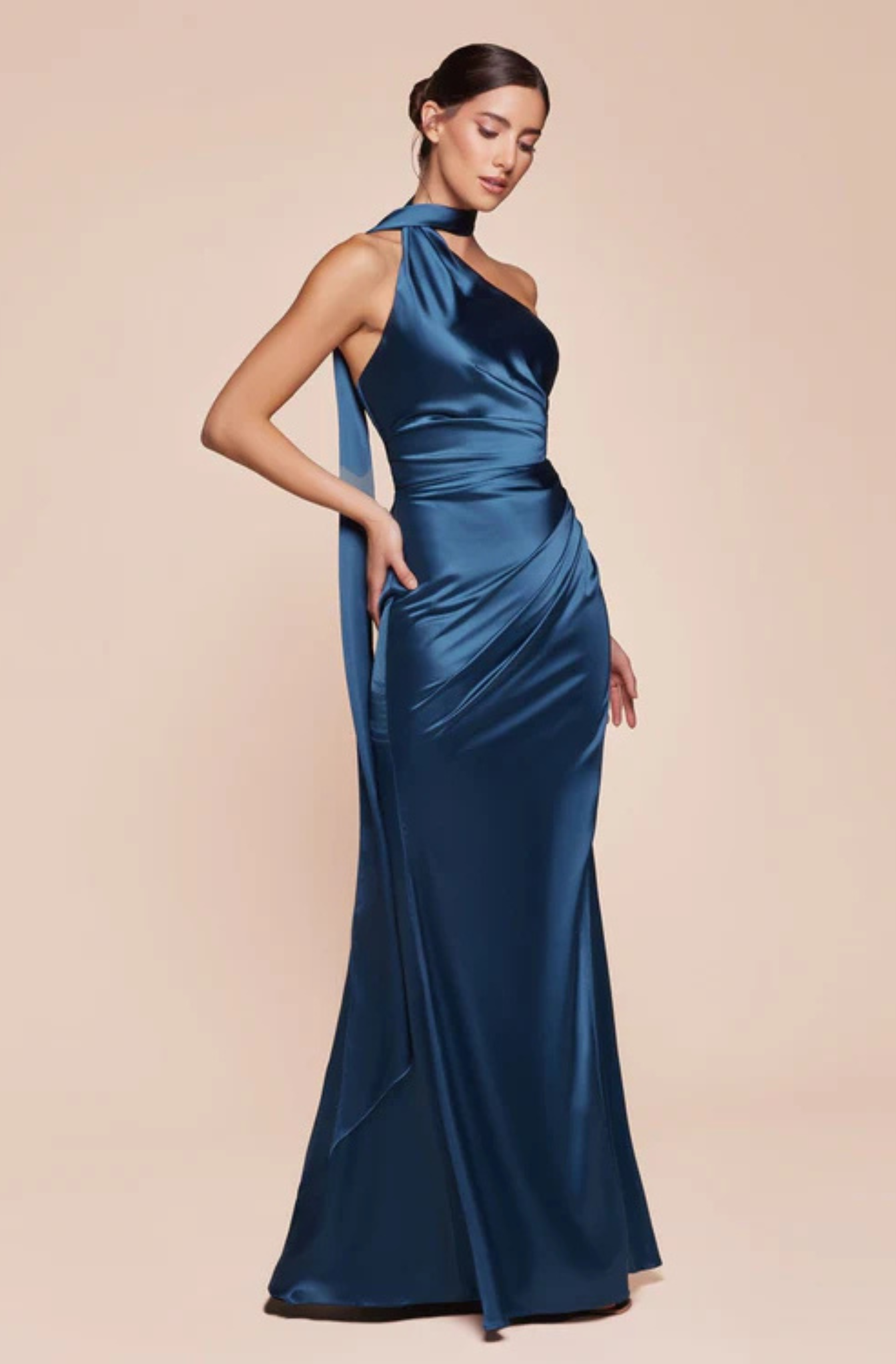 Vestido de Satin One Shoulder