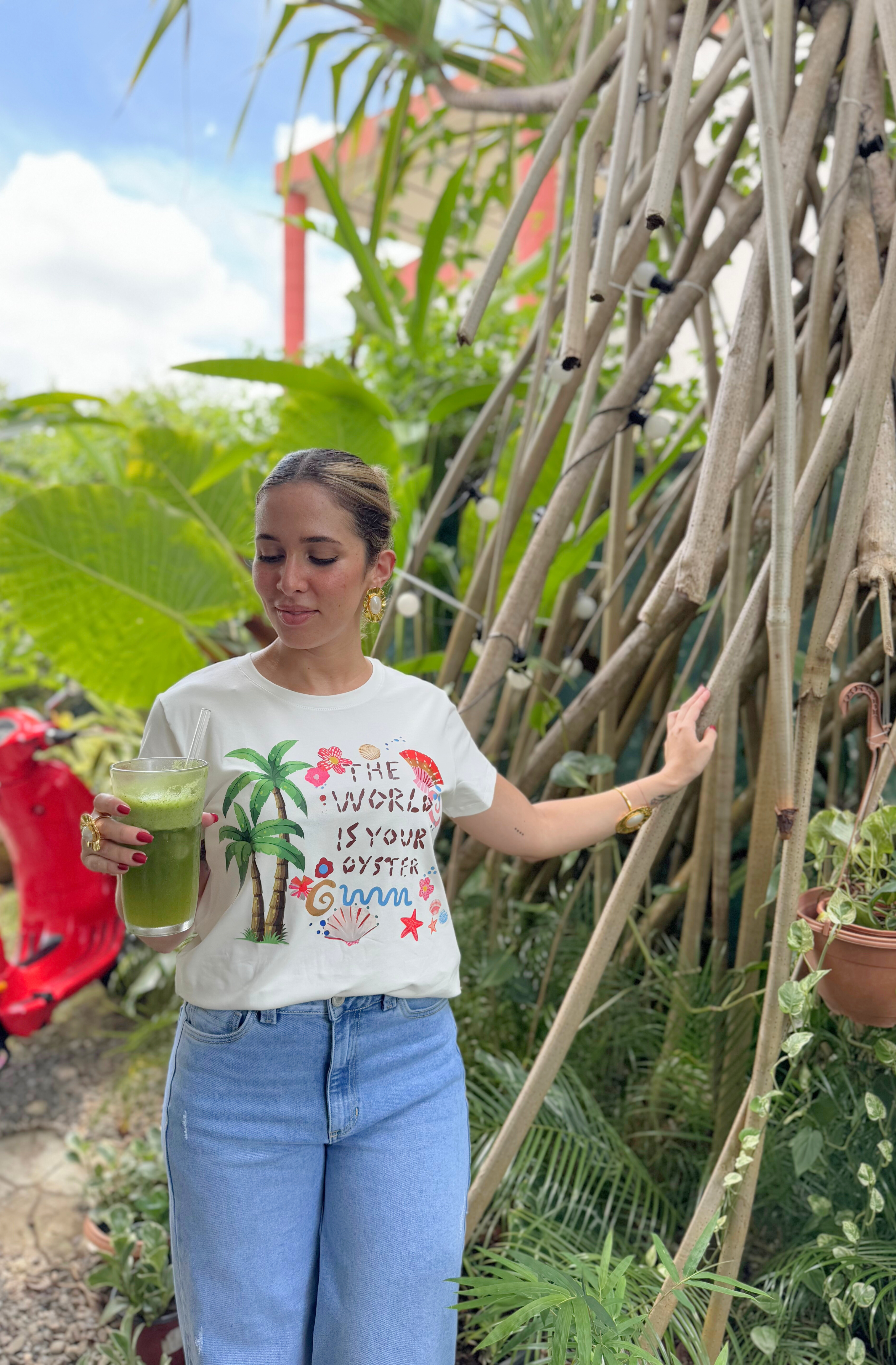 T-Shirt The World is Your Oyster - Colección Dolce Vita